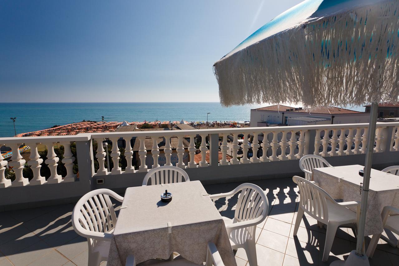 Hg Hotel Il Settebello Marina di Cecina Exteriör bild